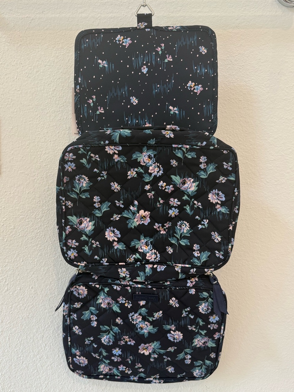 NWT Vera Bradley Navy Blue Garden Floral Hanging Toiletry Organizer / Travel Bag